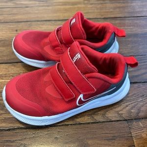 Toddler nike size 10